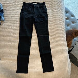 Levi’s 721 high rise skinny jeans - size 28 - black